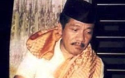 Gus Miek: Hiburan Orang Tua Hanya Melihat Anaknya Saleh-Salehah