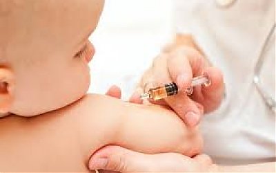 Manfaat dan Efek Samping Imunasi pada Bayi