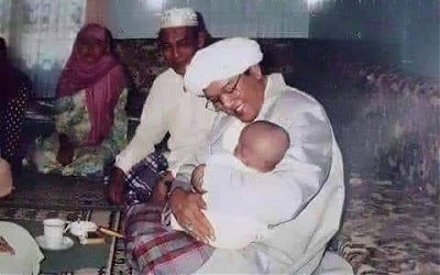 7 Amalan Abah Guru Sekumpul Supaya Anak Jadi Sholeh atau Wali
