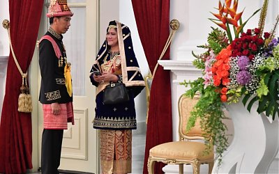 Pakai Baju Adat Aceh di HUT RI, Jokowi Ajak Rakyat Jaga Kerukunan dan Persatuan