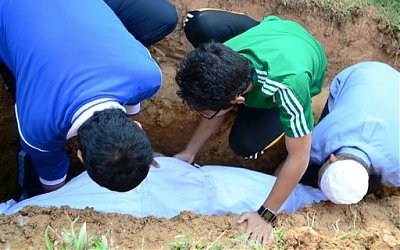 Hikmah di Balik Utuhnya Jenazah Mak Ijoh