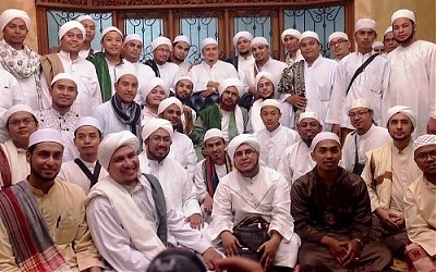 Kedahsyatan Shalawat Menurut Nabi Khidir dan Syekh Abdul Qadir Jailani