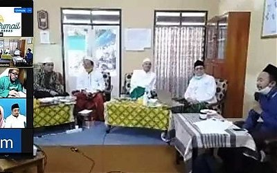 Dunia Baru Bahtsul Masail Online Sesuai Prediksi KH Tholhah Hasan