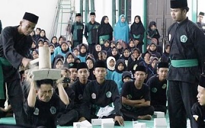Jaga Warisan, LP Ma’arif di Kebumen Wajibkan Siswa Ikuti Pagar Nusa