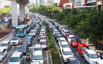 5 Langkah Bijak untuk Anda yang Terjebak Macet di Jalan saat Puasa