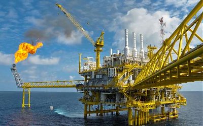 Harga Minyak Alami Pelemahan 4 Persen Akibat Naiknya Stok Minyak Mentah AS