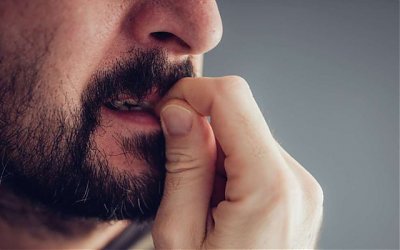 Dampak Negatif dari Kebiasaan Menggit Kuku