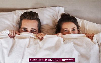 Hukum Mengeluarkan Mani Saat Bercumbu dengan Istri yang Sedang Haid