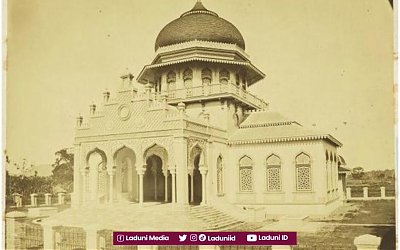Dayah sebagai Sekolah bagi Masyarakat