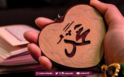 Khutbah Jumat: Mencintai Rasulullah SAW adalah Sebuah Keniscayaan