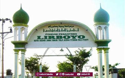 Ziarah di Makam KH. Maksum Jauhari Lirboyo, Pendiri Pagar Nusa