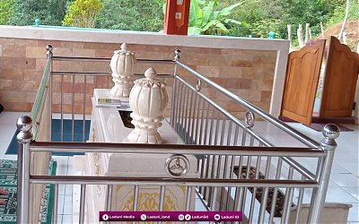 Kisah Guru Spiritual Soekarno (1): Tapak Tilas ke Makam Kyai Sukanegara Cianjur