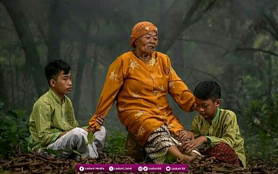 Benarkah Ada Surga di Bawah Telapak Kaki Ibu?