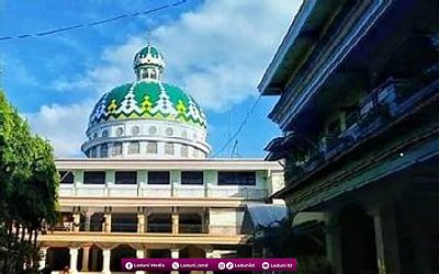 Ziarah di Makam KH. Mukhtar Syafa’at Banyuwangi, Pengagum Imam Al-Ghazali
