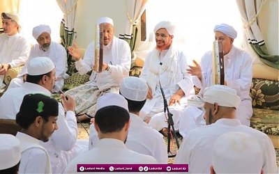 Shalawat Khusus Bulan Rabiul Awal dari Habib Umar bin Hafidz
