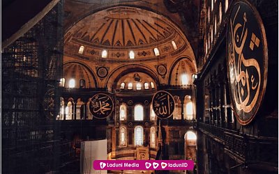 Allah dan Para Malaikat Bershalawat Nabi? Berikut Penjelasannya