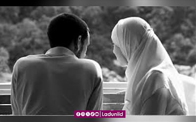 Meneladani Akhlak Istri Shalihah dalam Bingkai Fikih dan Etika Islam