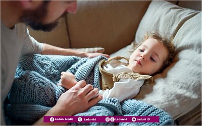 Seni Islami Membangunkan Anak dengan Menanamkan Akhlak
