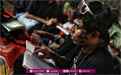 Orang Islam Tidak Boleh Putus Asa, Tetaplah Membaca Al-Qur’an di Zaman Akhir Ini