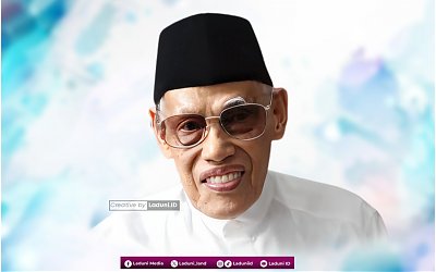 الترجمة للبروفيسور الدكتور الكياهي (الشيخ) الحاج علي اليافي، الرئيس العام لجمعية نهضة العلماء، 1991