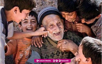 Khutbah Jumat: Puasa dan Peduli Anak Yatim di Hari ‘Asyura adalah Kemuliaan Bulan Muharram