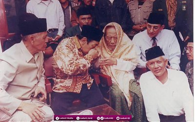 Misteri Lima Kyai Sepuh “Back Up” Gus Dur sebagai Presiden