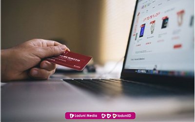 Hukum Transaksi Menggunakan Uang Elektronik Secara Online
