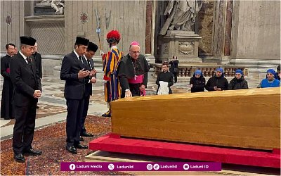 Hukum Mendoakan Mayit Nonmuslim