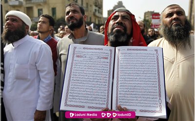 Hukum Tidak Bermazhab Tapi Berpedoman Al-Qur’an dan Hadis