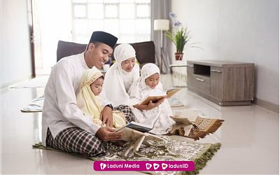 Khutbah Jumat: Membangun Keluarga Ideal Sebagai Pilar Kokoh Bangsa