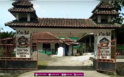 Ziarah di Makam Syekh Mas’ud Kawunganten, Pendiri Pesantren Al Barokah Salafiyyah, Cilacap