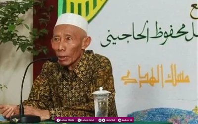 Menyimak Ijazah Maulid Al-Barzanji dari Mbah Sahal Mahfudz