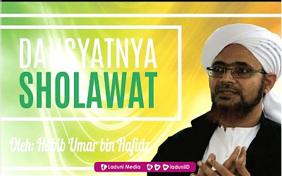 30 Fadhilah Baca Shalawat yang Luar Biasa