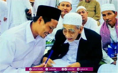Kenapa Ciri Ahlussunnah wal Jama’ah Harus Jelas Sanad Keilmuanya? Simak Penjelasan Gus Baha Ini