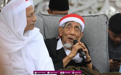 Kata Mbah Moen, Membela Tanah Air adalah Fardlu ‘Ain!