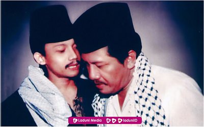 Syi’ir Gus Miek Saat Berziarah Makam Syaikh Ihsan bin Dahlan Jampes