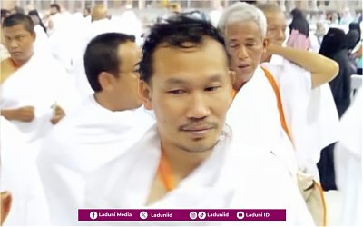 Amalan Gus Baha: Membaca Al-Fatihah 313 Kali saat Melaksanakan Ibadah Haji