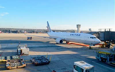 Bandara New York Kembali Dibuka Pasca Insiden Tergelincirnya Sebuah Pesawat