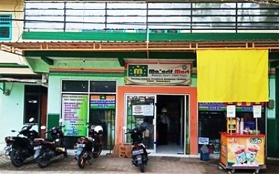 Yayasan Raoudlotut Tholibin Balen Dirikan Mini Market Modern