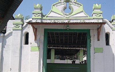 Wisata Ziarah dan Berdoa di Makam Kyai Ageng Perwito Klaten