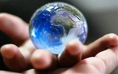 Dunia Ini Hanya Milik Empat Golongan Saja