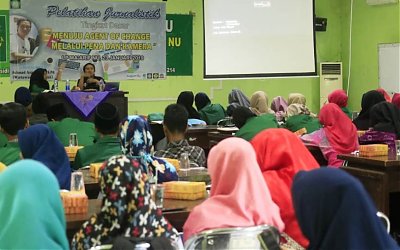 Lahirkan Lulusan Produktif, PGSD Unusida Gelar Pelatihan Jurnalistik