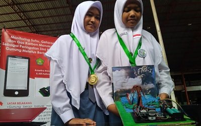 Ini 2 Siswi yang Bikin Detektor Erupsi hingga Raih Juara Nasional Ajang Kreasi