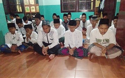 Mencegah Terpengaruh Ideologi Membahayakan, Santri Tambakberas Dibekali Amalan Aswaja