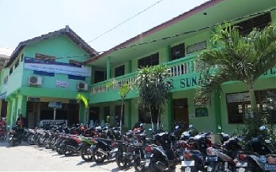 SMK Ma'arif NU Sunan Giri Gresik
