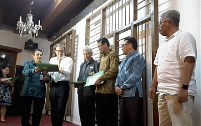 Peneliti Monyet Hybrid Diganjar Penghargaan dari Newton Fund-Kemenristekdikti