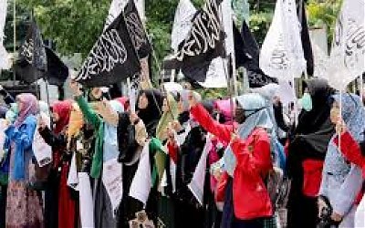 Muslim, Pribumi Tapi Bukan Warga Negara