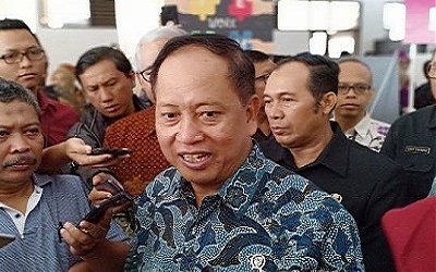 Menristekdikti Ajak Mahasiswa Kembali ke Kampus