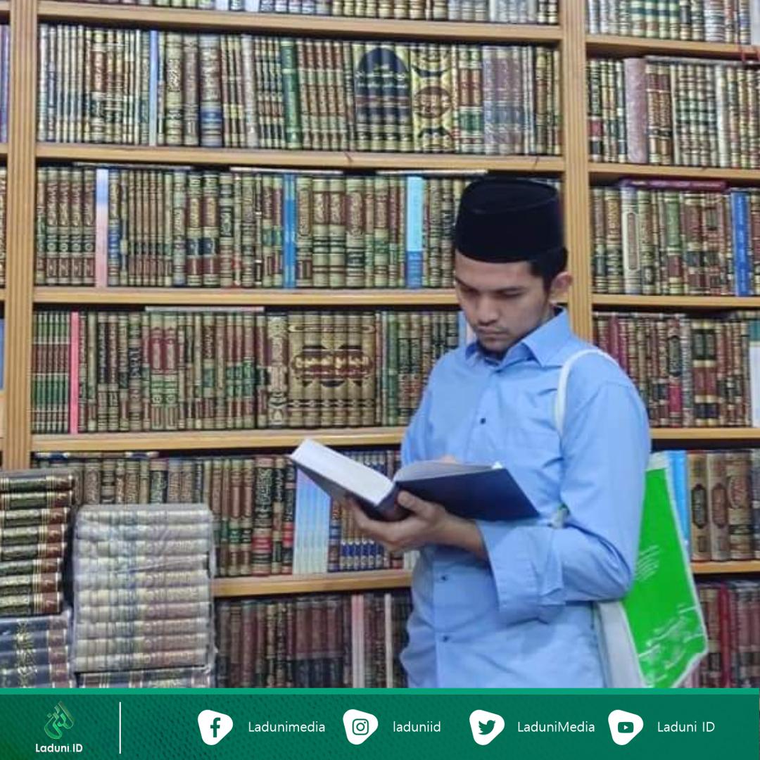 Imam Al-Bukhari dan Kejeniusannya Menyusun Kitab