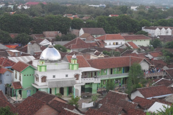 Pesantren Al-Anwari Banyuwangi